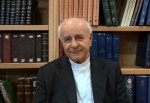 وینچنزو پالیا: زن مولد زندگی است/ در تصمیمات مهم، زنان را مورد توجه قرار دهیم + فیلم مستند رئیس شورای پاپی خانواده واتیکان وینچنزو پالیا: زن مولد زندگی است/ در تصمیمات مهم، زنان را مورد توجه قرار دهیم + فیلم مستند رئیس شورای پاپی خانواده واتیکان